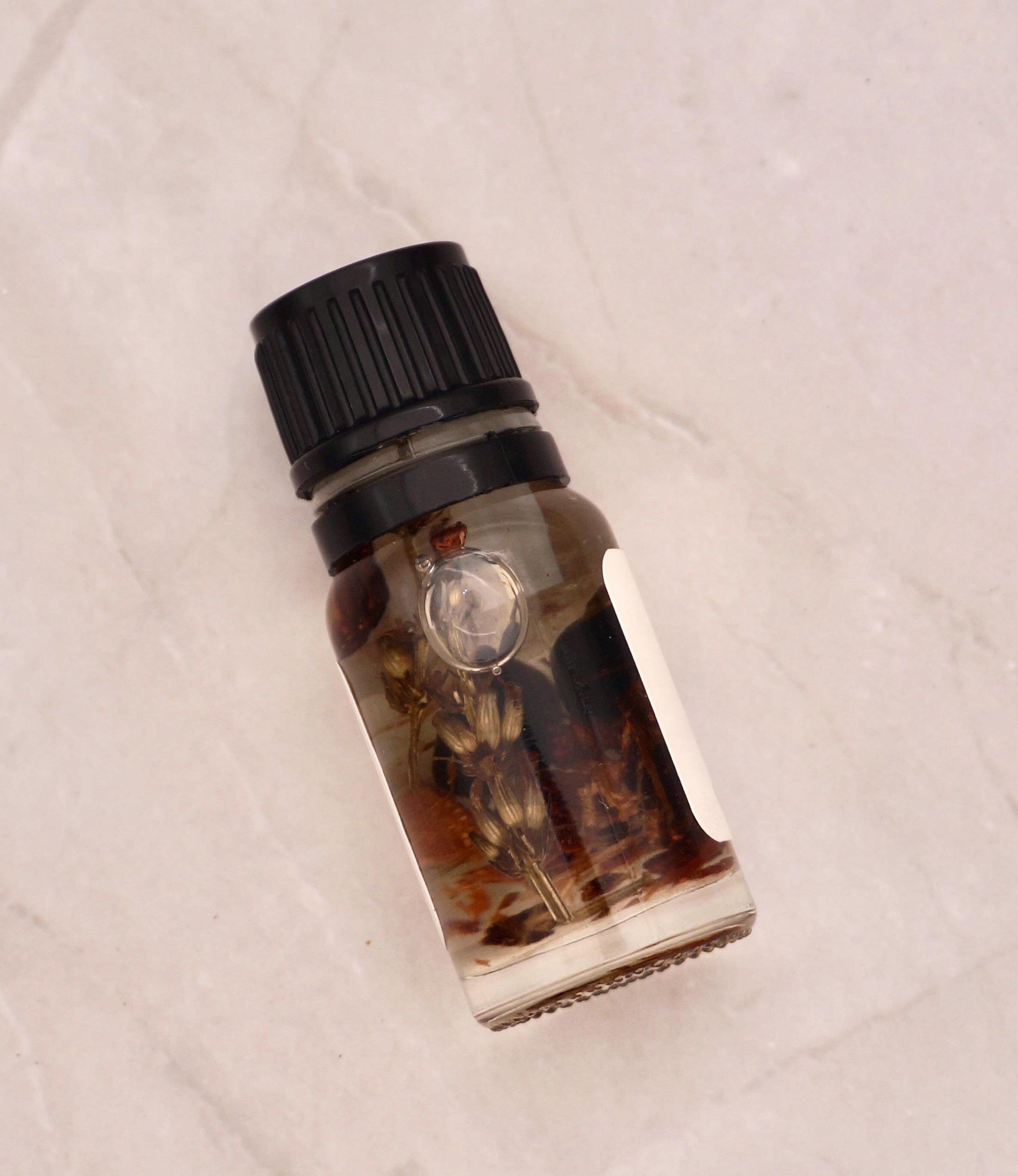 Hekate Oil — Lavender, Oak Bark, Labradorite & Obsidian